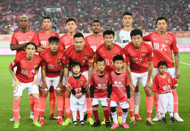 G2对阵Spirit 选手对位数据： Donk 1-9 m0NESY